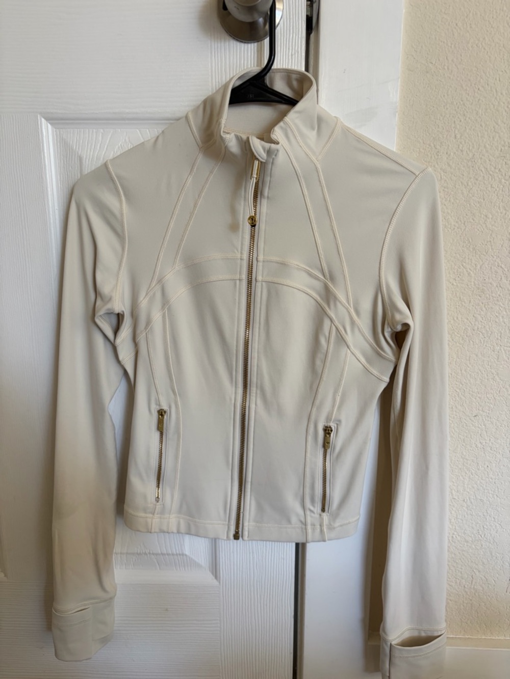 Lululemon light ivory cropped define jacket